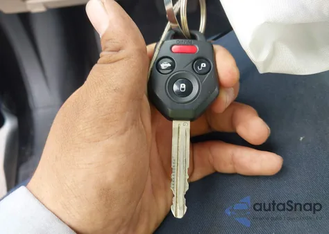 2019 Subaru Outback 2.5I Premium из США, поврежденный, VIN 4S4BSAFC8K3235026